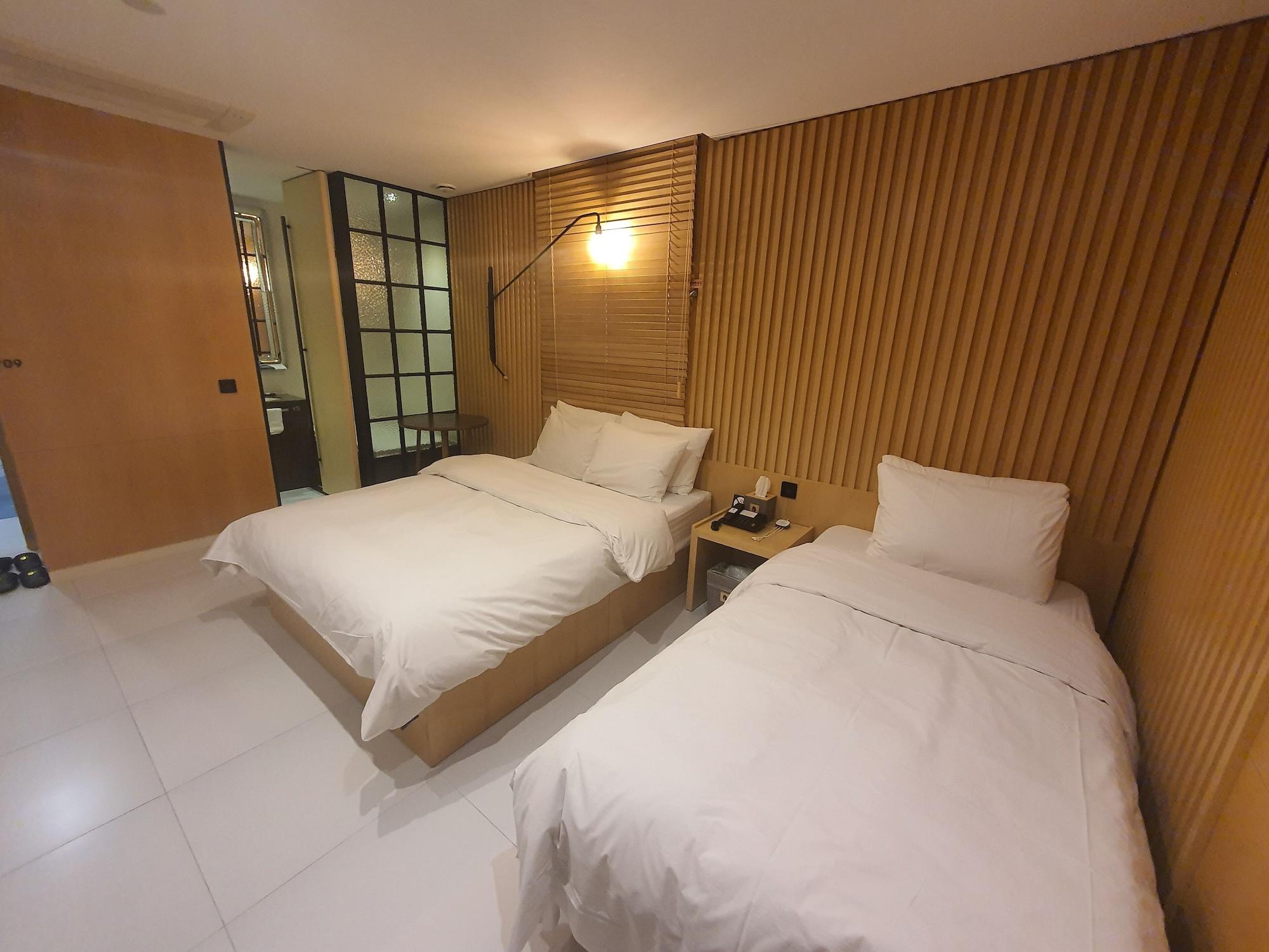 Hotel The Designers Kondae Сеул Экстерьер фото
