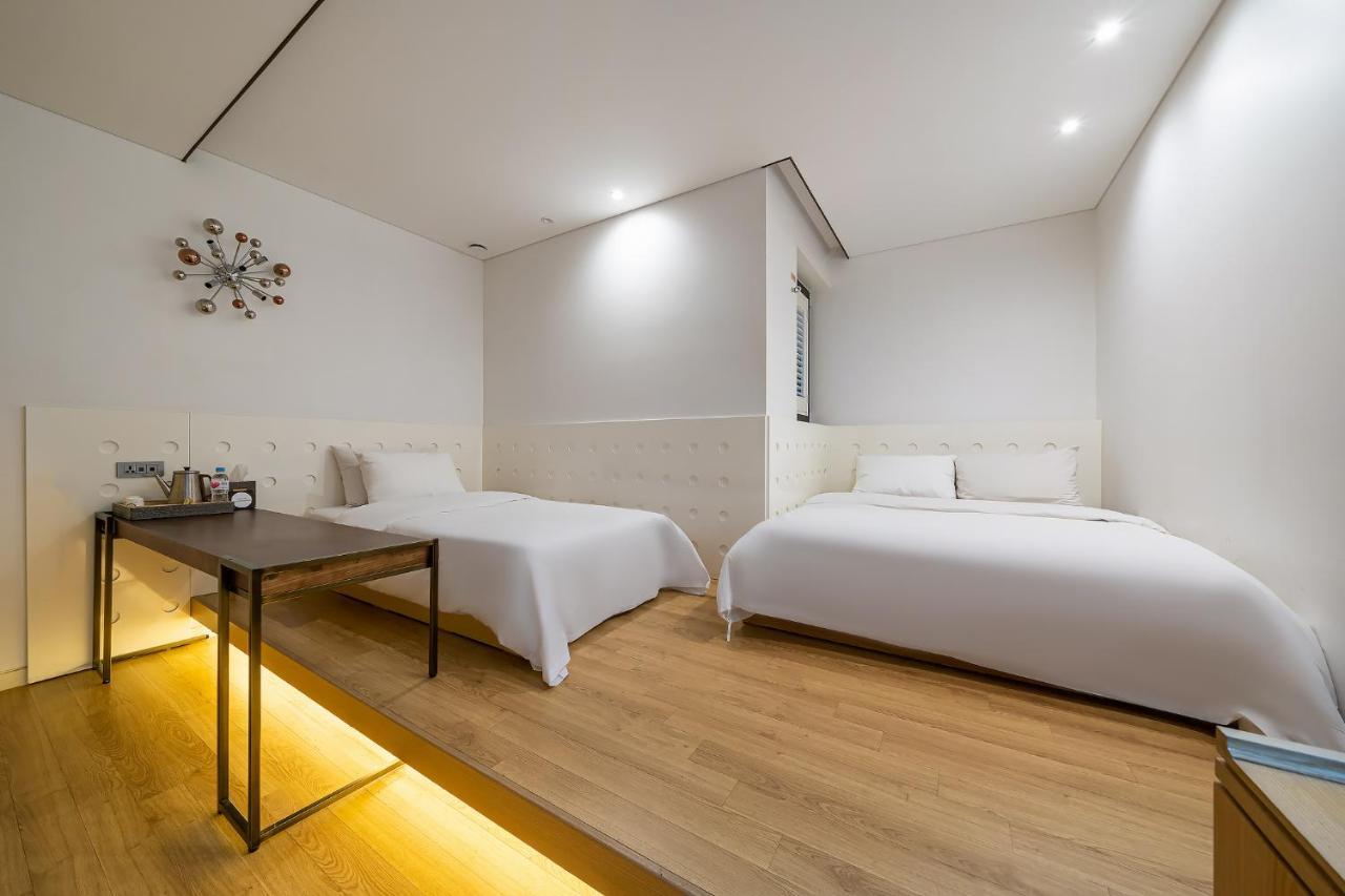 Hotel The Designers Kondae Сеул Экстерьер фото