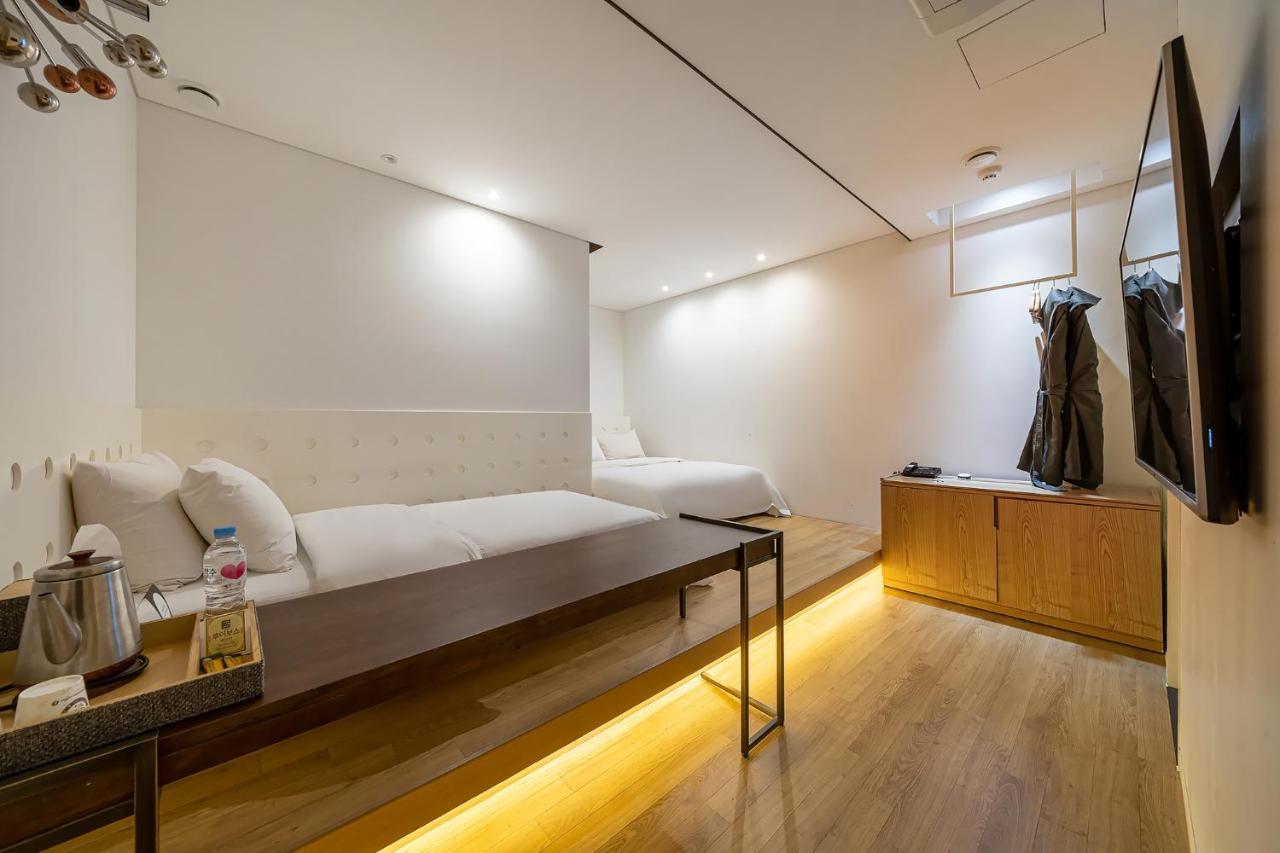 Hotel The Designers Kondae Сеул Экстерьер фото